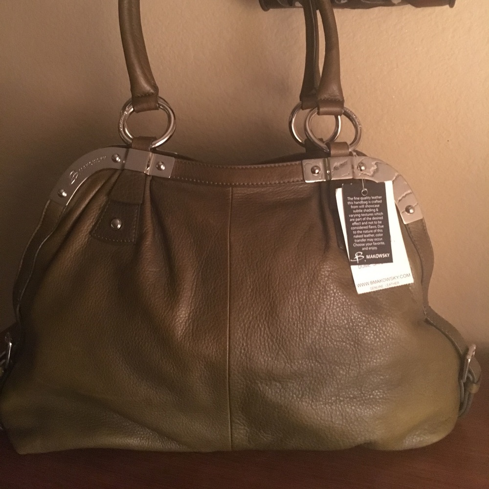 NWT B Makowsky shoulder bag